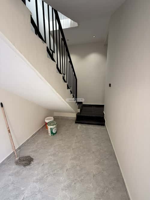 Floor 135.62 SQM with 5 Bedrooms Ar-Rimal, East Riyadh, Riyadh