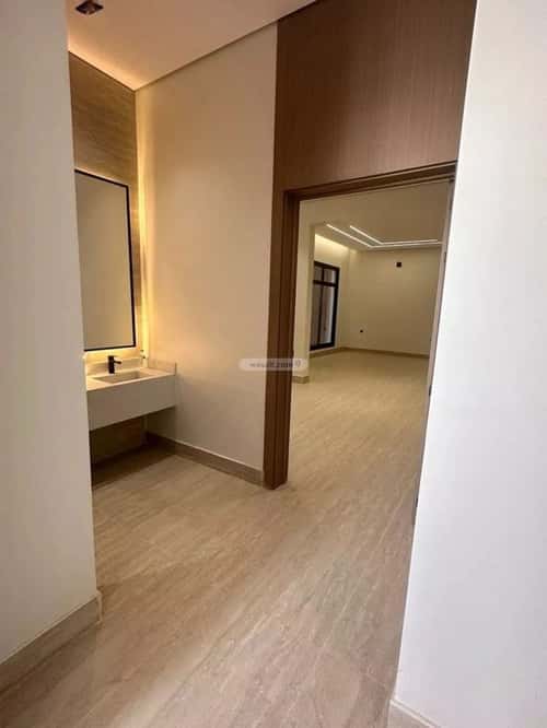 Floor 156 SQM with 5 Bedrooms Al- Nadwah, East Riyadh, Riyadh