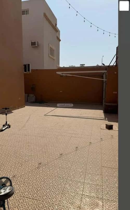 فيلا 700 متر مربع شمالية على شارع 15م الفيحاء، شرق الرياض، الرياض