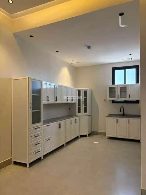 Apartment with 5 Bedrooms Al-Mahdiyah, West Riyadh, Riyadh