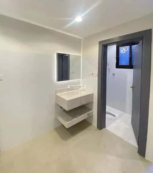 فيلا 375 متر مربع شرقية على شارع 10م المصيف، شمال الرياض، الرياض