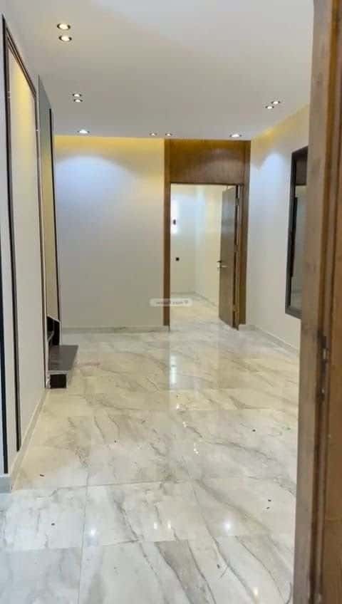 Villa 257 SQM facing North East on 30m width street المعترض، الطائف