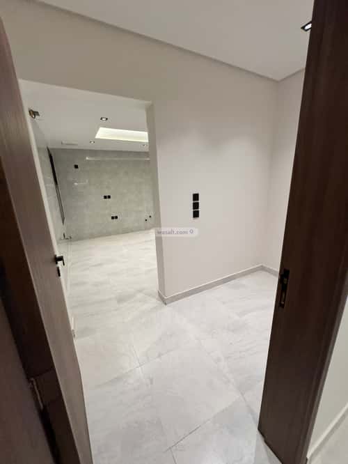 شقة 308 متر مربع ب 8 غرف الشرف، خميس مشيط