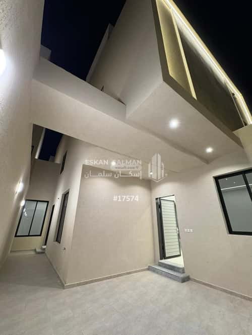 Floor 167 SQM with 5 bedrooms الندوة، شرق الرياض، الرياض