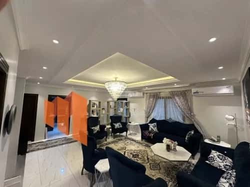 فيلا 325 متر مربع شمالية على شارع 30م الصواري، الخبر