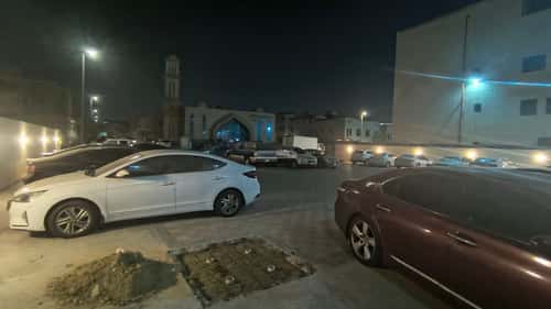 عمارة 1800 متر مربع واجهة شرقية طيبة، الدمام