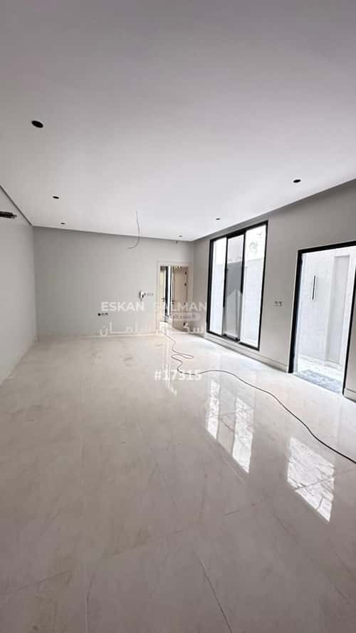 فيلا 362.03 متر مربع غربية على شارع 20م العقيق، الخبر