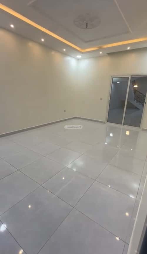 فيلا 420 متر مربع واجهة شمالية ب 7 غرف العروبة، الدمام