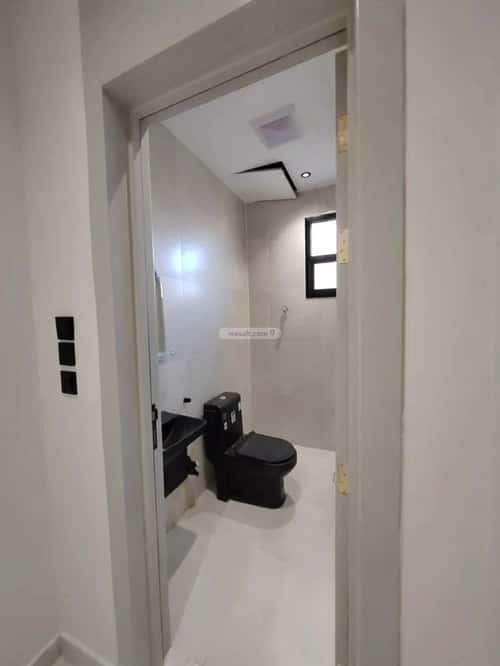 فيلا 331 متر مربع شرقية على شارع 20م طويق، غرب الرياض، الرياض