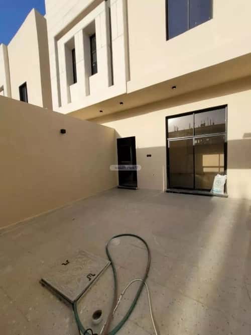 فيلا 265.64 متر مربع شرقية على شارع 20م طويق، غرب الرياض، الرياض