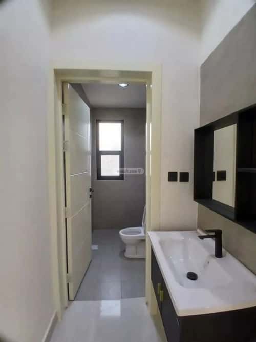 Floor 192 SQM with 3 bedrooms عكاظ، جنوب الرياض، الرياض