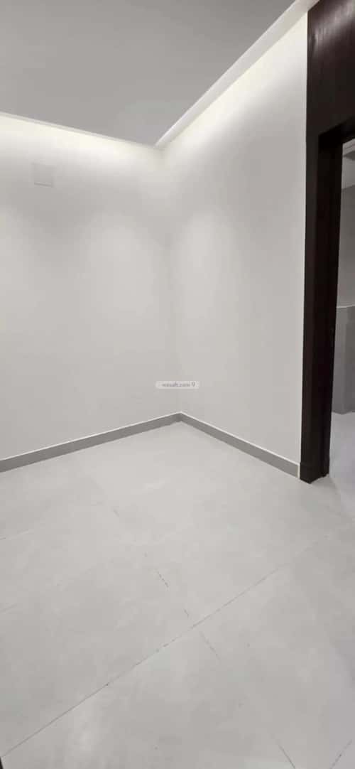 فيلا 500 متر مربع شمالية على شارع 20م ظهرة لبن، غرب الرياض، الرياض