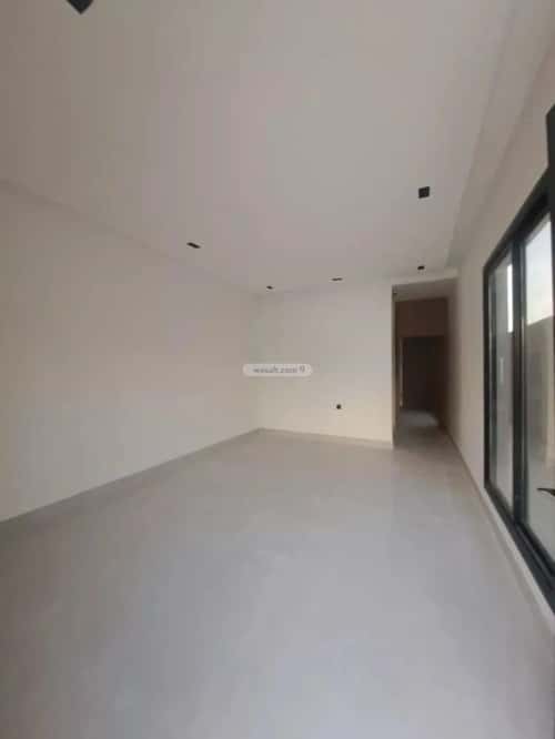 Floor 207 SQM with 3 bedrooms عكاظ، جنوب الرياض، الرياض