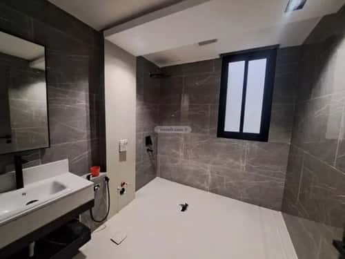 فيلا 200 متر مربع جنوبية على شارع 15م العريجاء الغربي، غرب الرياض، الرياض