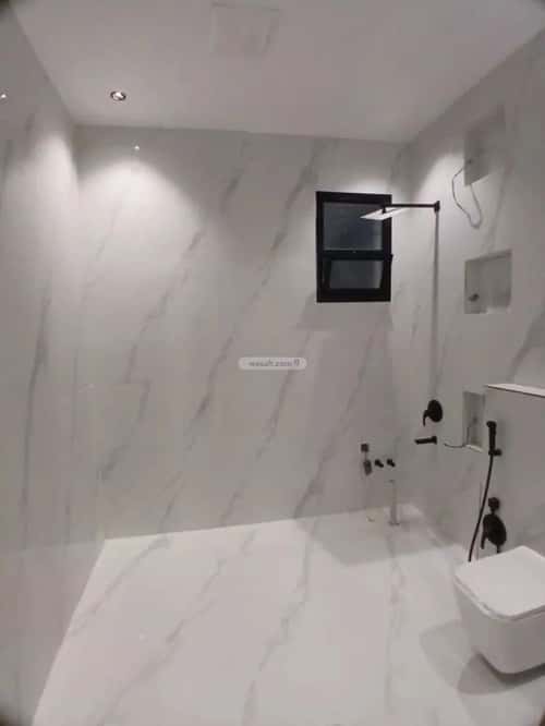 فيلا 300 متر مربع جنوبية على شارع 20م العوالي، غرب الرياض، الرياض