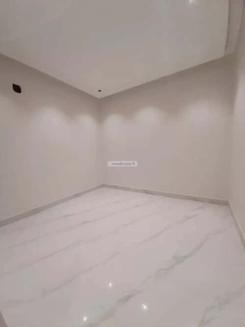 فيلا 300 متر مربع جنوبية على شارع 20م العوالي، غرب الرياض، الرياض