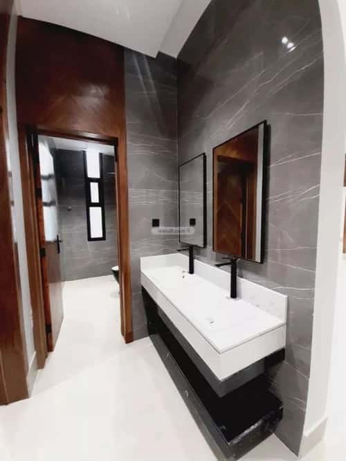 Floor 164 SQM with 3 Bedrooms West Al-Oraija, West Riyadh, Riyadh