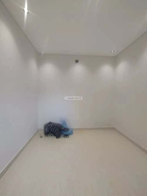 فيلا 303.87 متر مربع غربية على شارع 15م طويق، غرب الرياض، الرياض