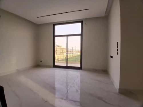 فيلا 300 متر مربع شرقية على شارع 15م العوالي، غرب الرياض، الرياض