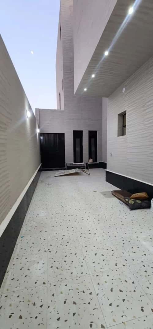 Villa 330 SQM facing West on 20m width street ظهرة لبن، غرب الرياض، الرياض