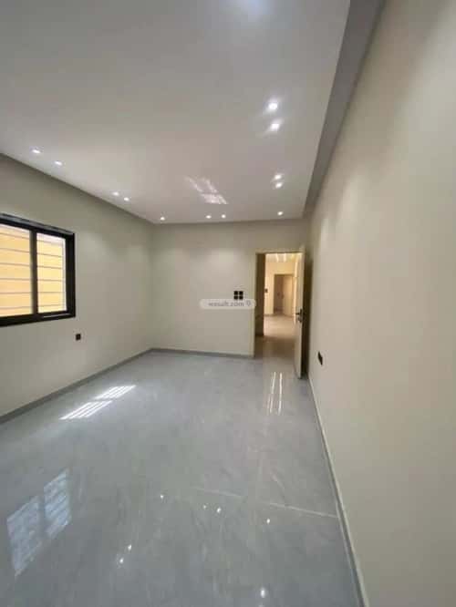 Floor 161 SQM with 3 bedrooms عكاظ، جنوب الرياض، الرياض