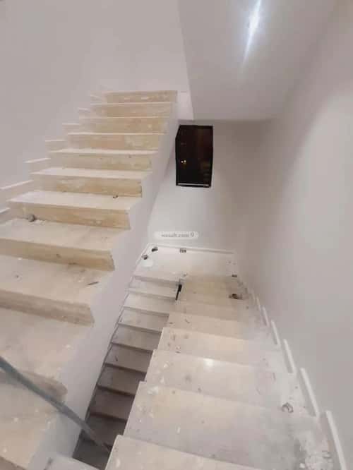 Floor 226 SQM with 3 bedrooms عكاظ، جنوب الرياض، الرياض