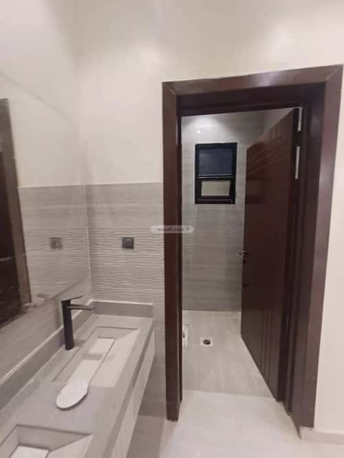 Floor 181 SQM with 3 Bedrooms Okaz, South Riyadh, Riyadh
