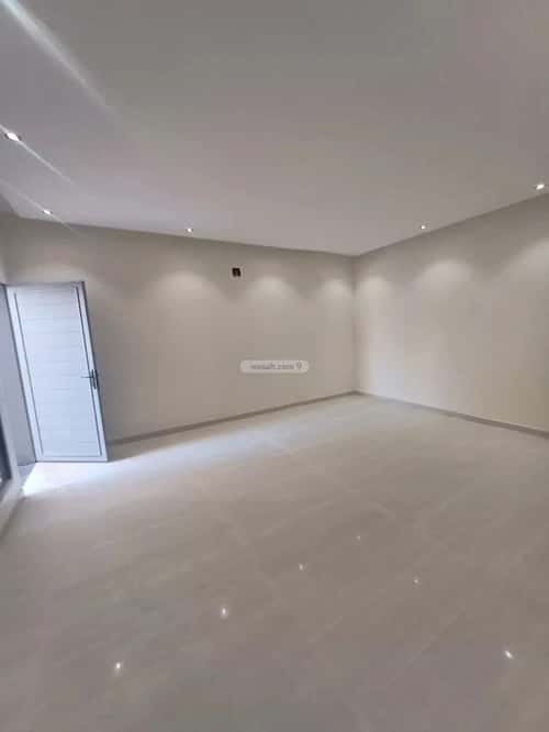 Floor 181 SQM with 3 Bedrooms Okaz, South Riyadh, Riyadh