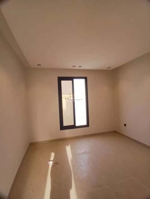 Floor 169 SQM with 3 bedrooms عكاظ، جنوب الرياض، الرياض
