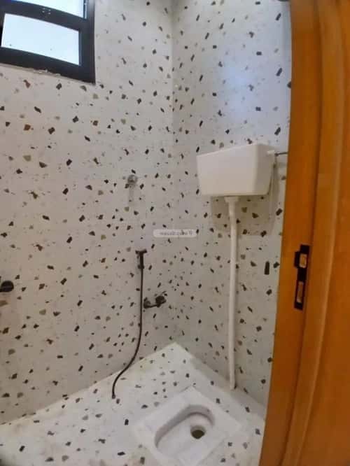 فيلا 252.12 متر مربع غربية على شارع 20م عكاظ، جنوب الرياض، الرياض