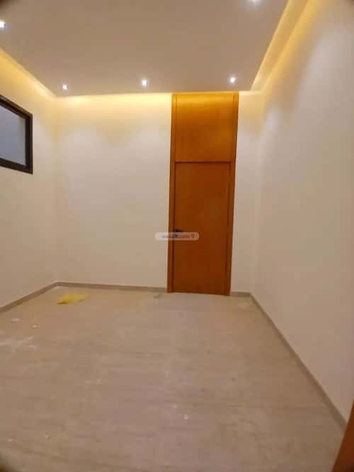 فيلا 252.12 متر مربع غربية على شارع 20م عكاظ، جنوب الرياض، الرياض