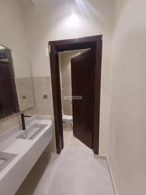 Floor 181 SQM with 3 Bedrooms Okaz, South Riyadh, Riyadh