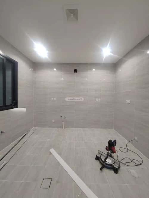 فيلا 200 متر مربع جنوبية على شارع 15م السويدي، غرب الرياض، الرياض