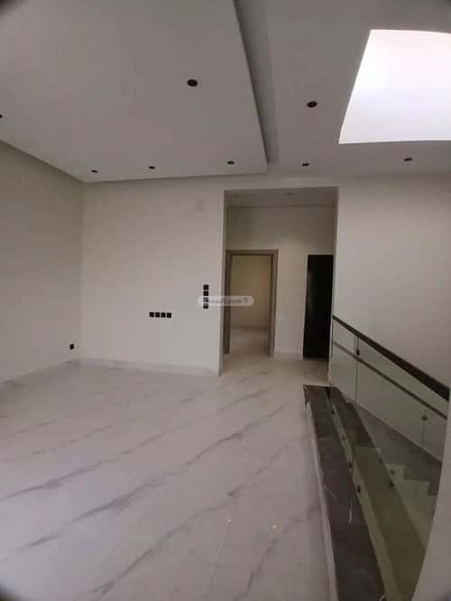 فيلا 300 متر مربع شرقية على شارع 20م طويق، غرب الرياض، الرياض