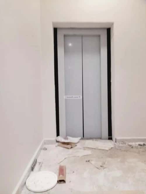 Floor 233 SQM with 3 bedrooms عكاظ، جنوب الرياض، الرياض