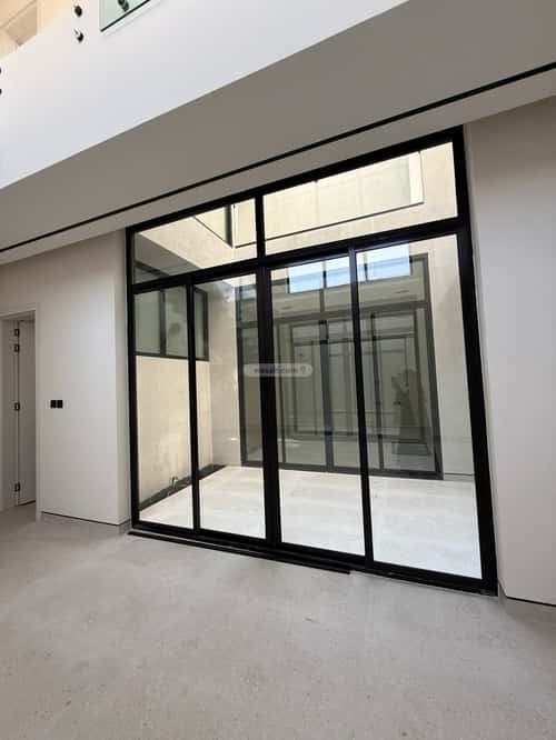 فيلا 332.29 متر مربع شمالية على شارع 15م المروج، شمال الرياض، الرياض