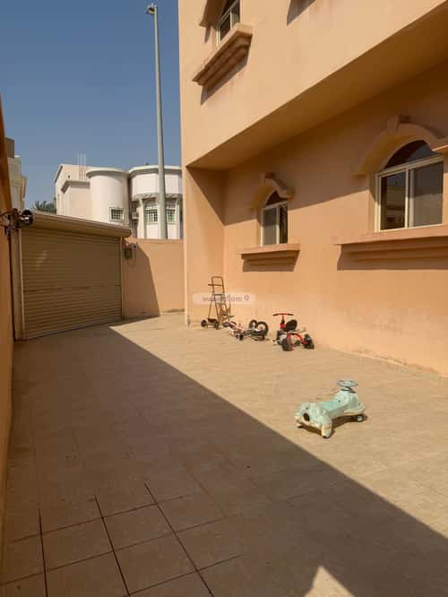 Villa 619 SQM Facing North West on 16m Width Street Al Basateen, North Jeddah, Jeddah