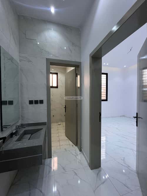 Floor 450 SQM with 8 Bedrooms Al-Qafilah, Khamis Mushait