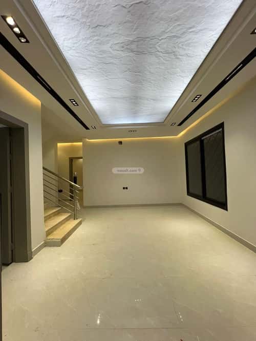 Floor 147 SQM with 5 bedrooms بدر، جنوب الرياض، الرياض