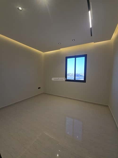 Floor with 5 Bedrooms Al Bayan, East Riyadh, Riyadh