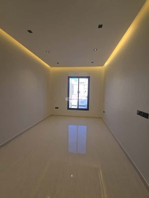 Floor with 5 Bedrooms Al Bayan, East Riyadh, Riyadh