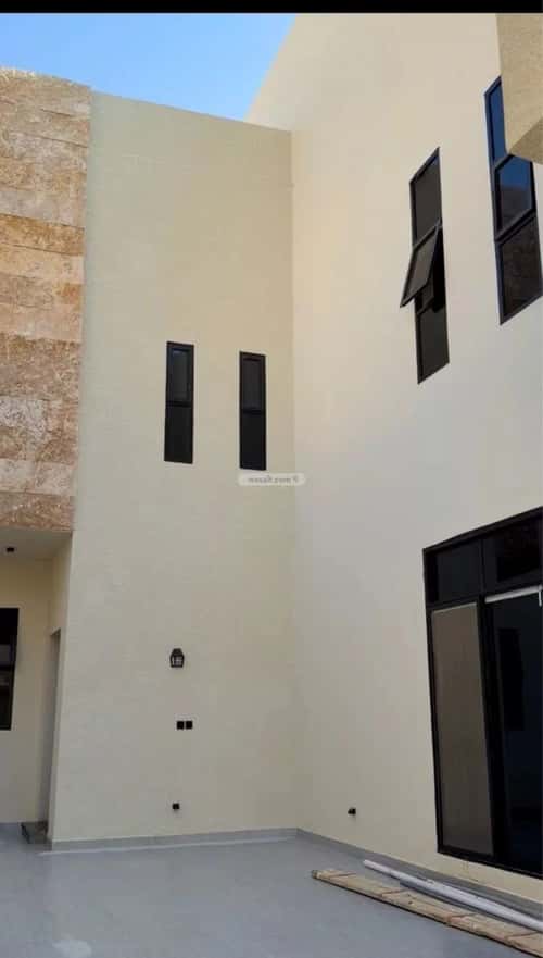 Villa 396 SQM Facing East on 15m Width Street The Valley, Hayil