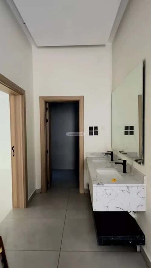 Villa 396 SQM Facing East on 15m Width Street The Valley, Hayil