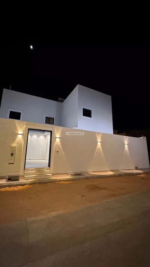 فيلا 387.5 متر مربع شمالية على شارع 20م الملك فهد، عنيزة