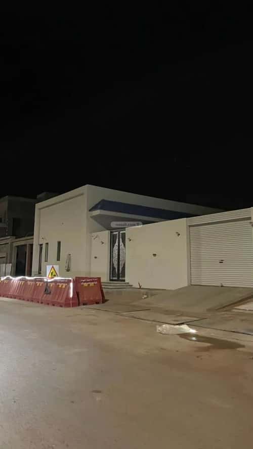 Rest House 440 SQM Facing East on 15m Width Street Qafar, Hayil