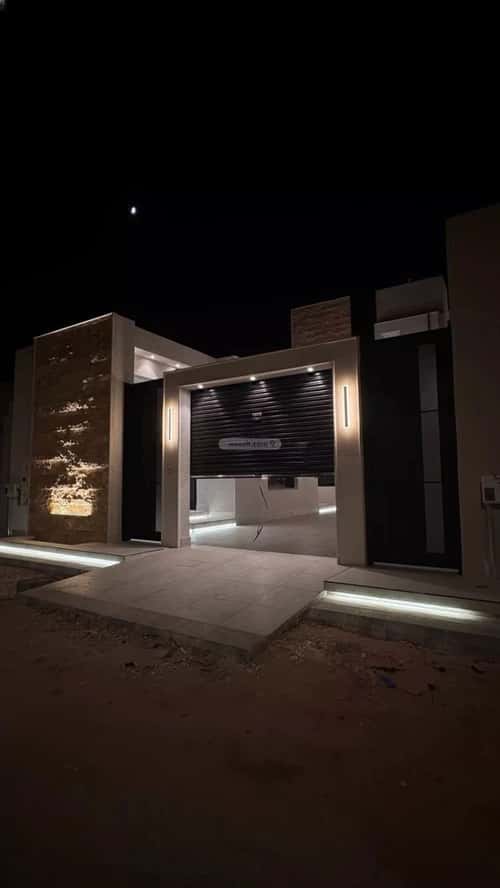 Villa 400 SQM Facing East on 15m Width Street King Fahd, Eanizah