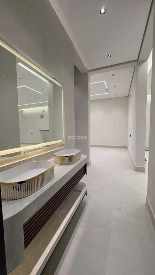 فيلا 400 متر مربع شرقية على شارع 15م الملك فهد، عنيزة