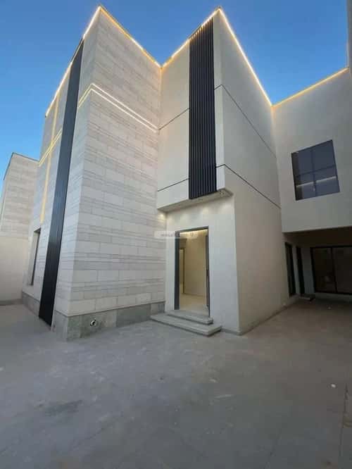 فيلا 239.8 متر مربع شمالية على شارع 15م الملك فهد، عنيزة