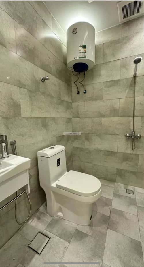 1 bedroom apartment in Al Qairawan