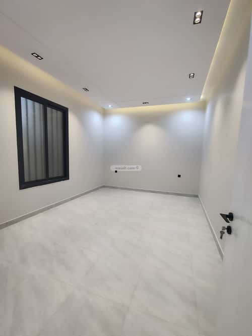 Floor 314 SQM with 8 bedrooms الراقي، خميس مشيط